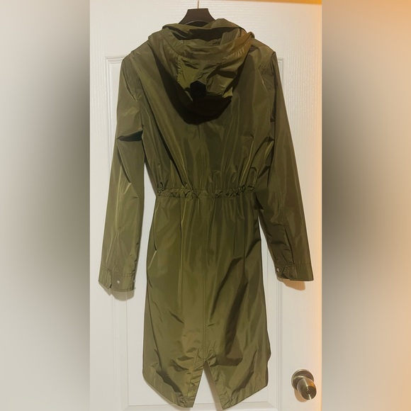 NWT - Mackage Franki Hooded Fishtail Parka Rain Jacket - Picture 2 of 3